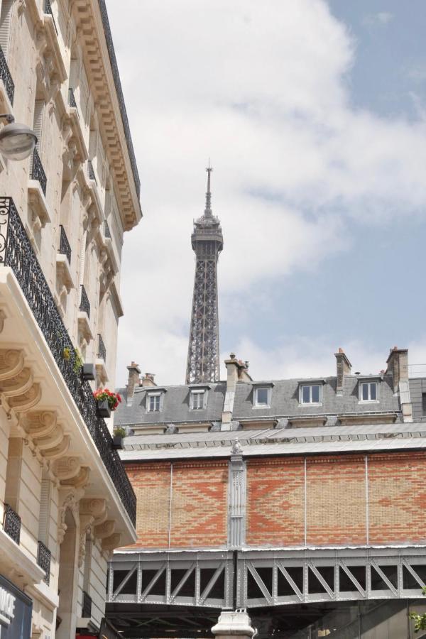 Eiffel Tower Appartment Paris Exterior foto